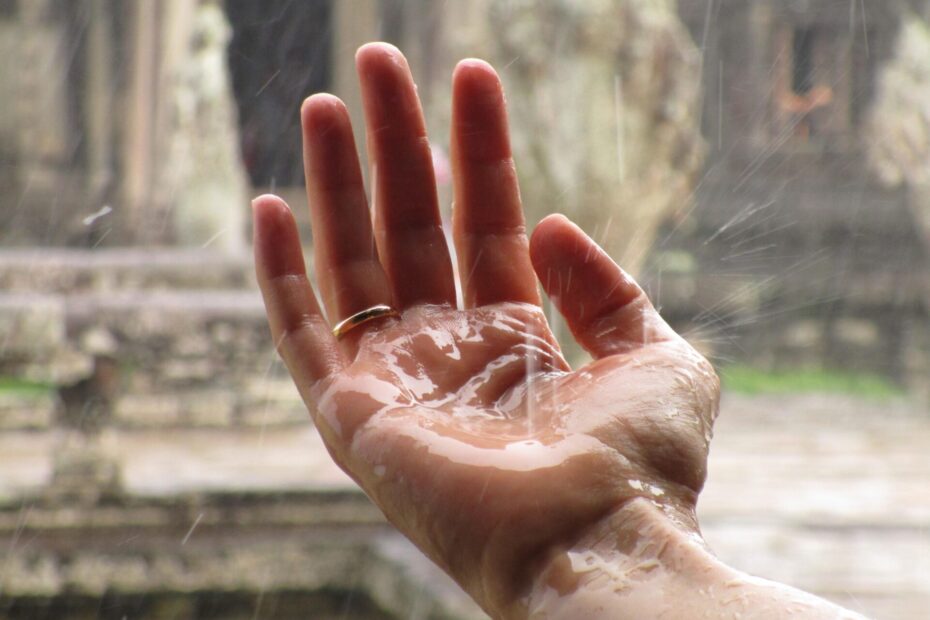 hand, rain, zen